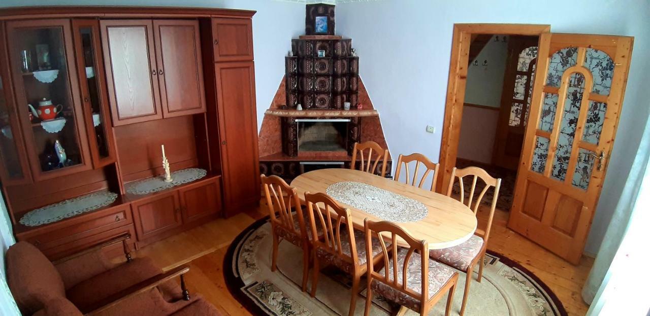 Guest House Karpaty Yaremche Exterior photo